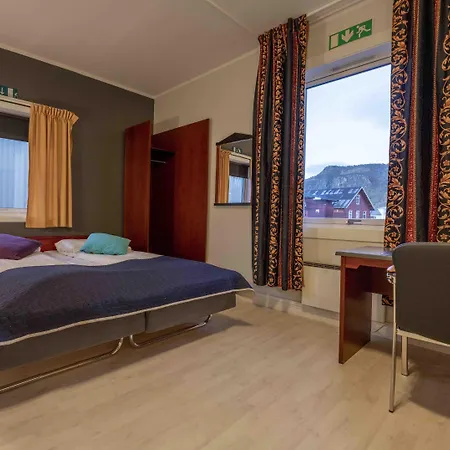 Bed & Breakfast Melbu Hotell 3*