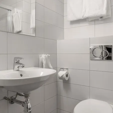 Melbu Hotell 3*