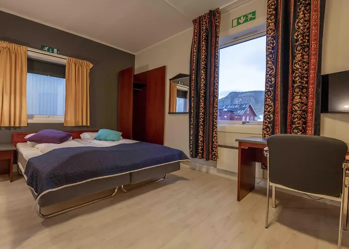 Bed & Breakfast Melbu Hotell 3*