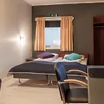 B&B Melbu Hotell 멜부